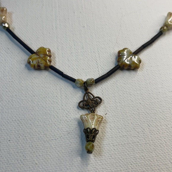 Handmade leaf Necklace and bracelet set - Picture 9 of 9